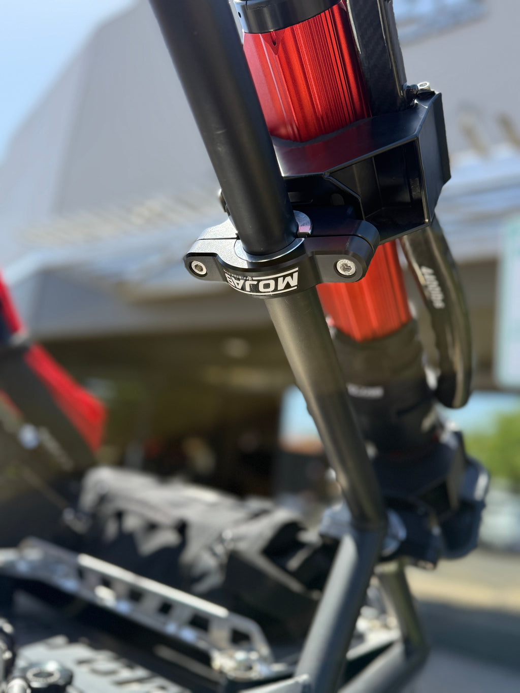 CarbonPro Compact Hydraulic Jack with Mounting Clamps MLH 40''